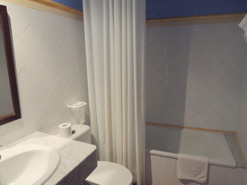 Hostal De La Rovira Oix Eksteriør billede