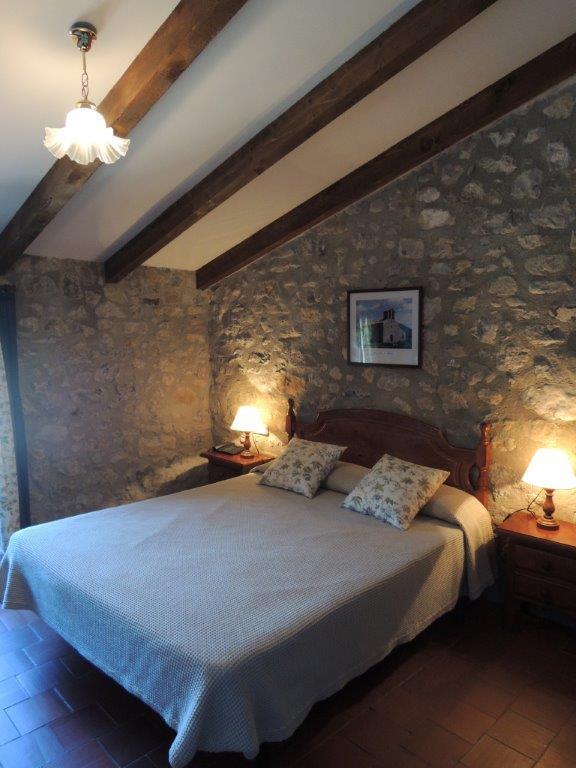 Hostal De La Rovira Oix Eksteriør billede