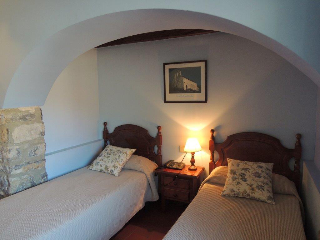 Hostal De La Rovira Oix Eksteriør billede