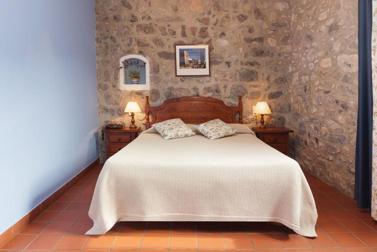 Hostal De La Rovira Oix Eksteriør billede