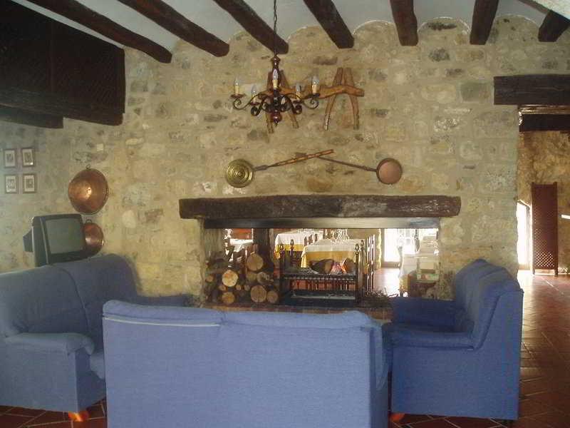 Hostal De La Rovira Oix Eksteriør billede