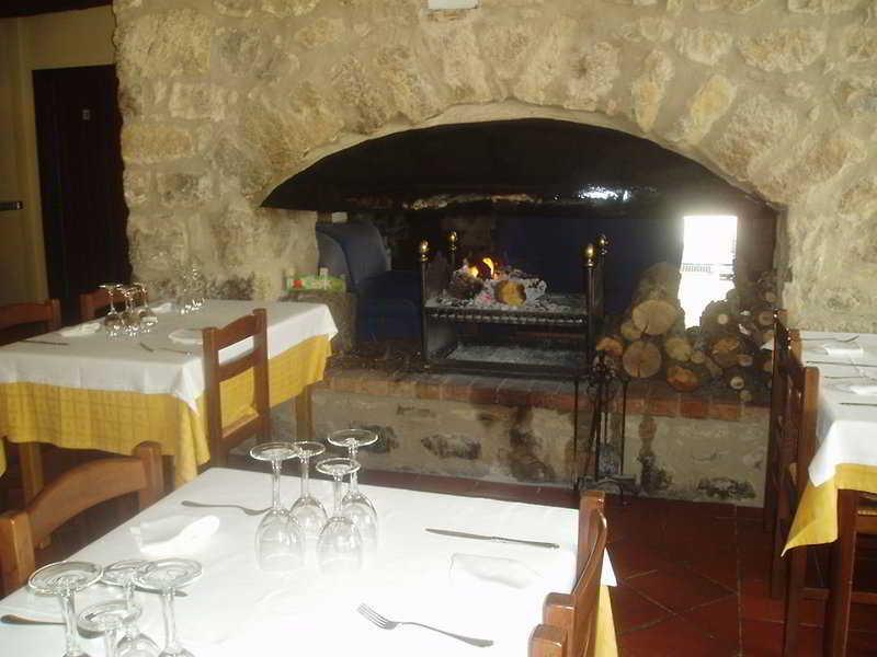 Hostal De La Rovira Oix Eksteriør billede